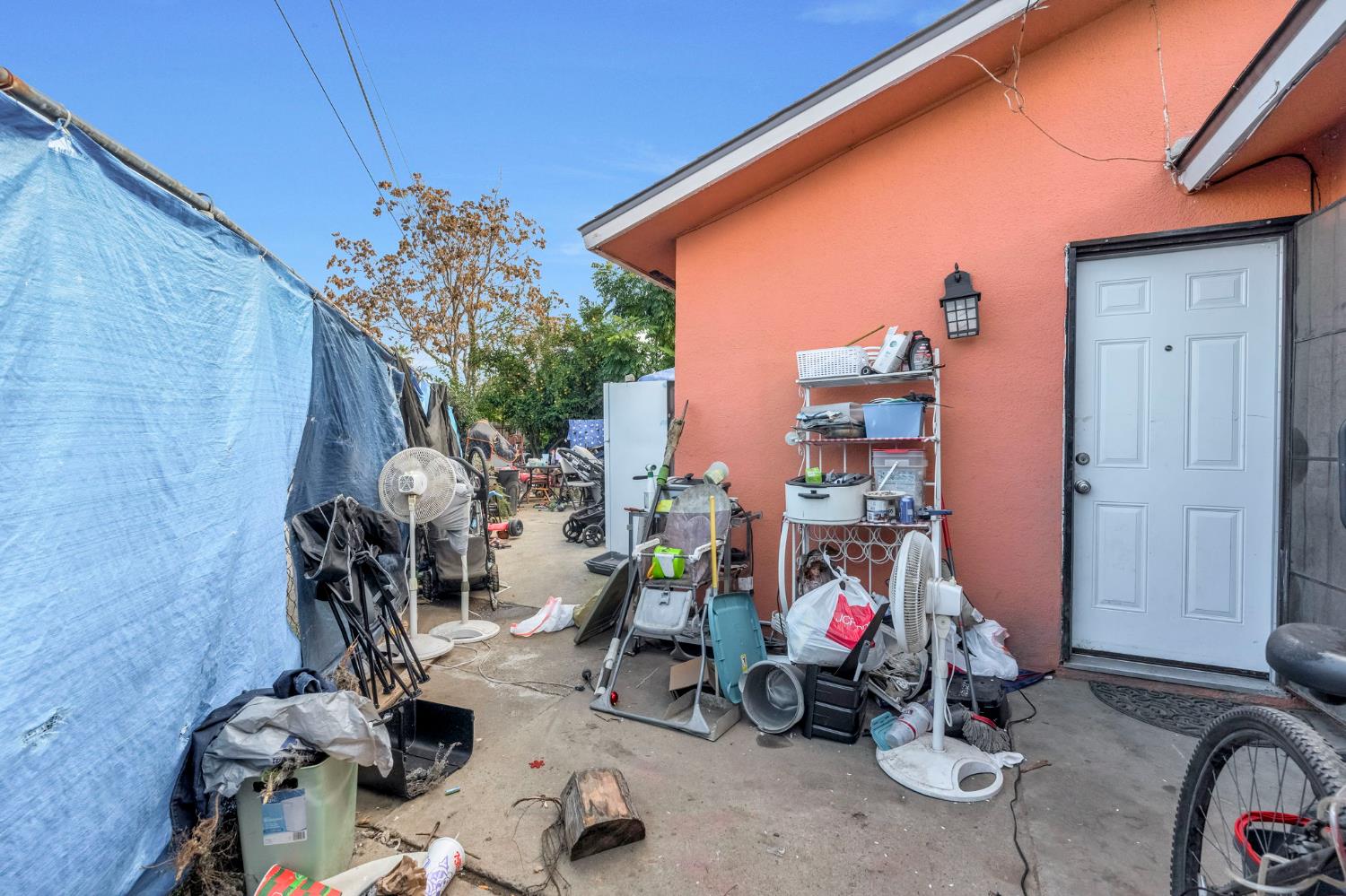 2028 Thompson Ave, Selma, CA 93662