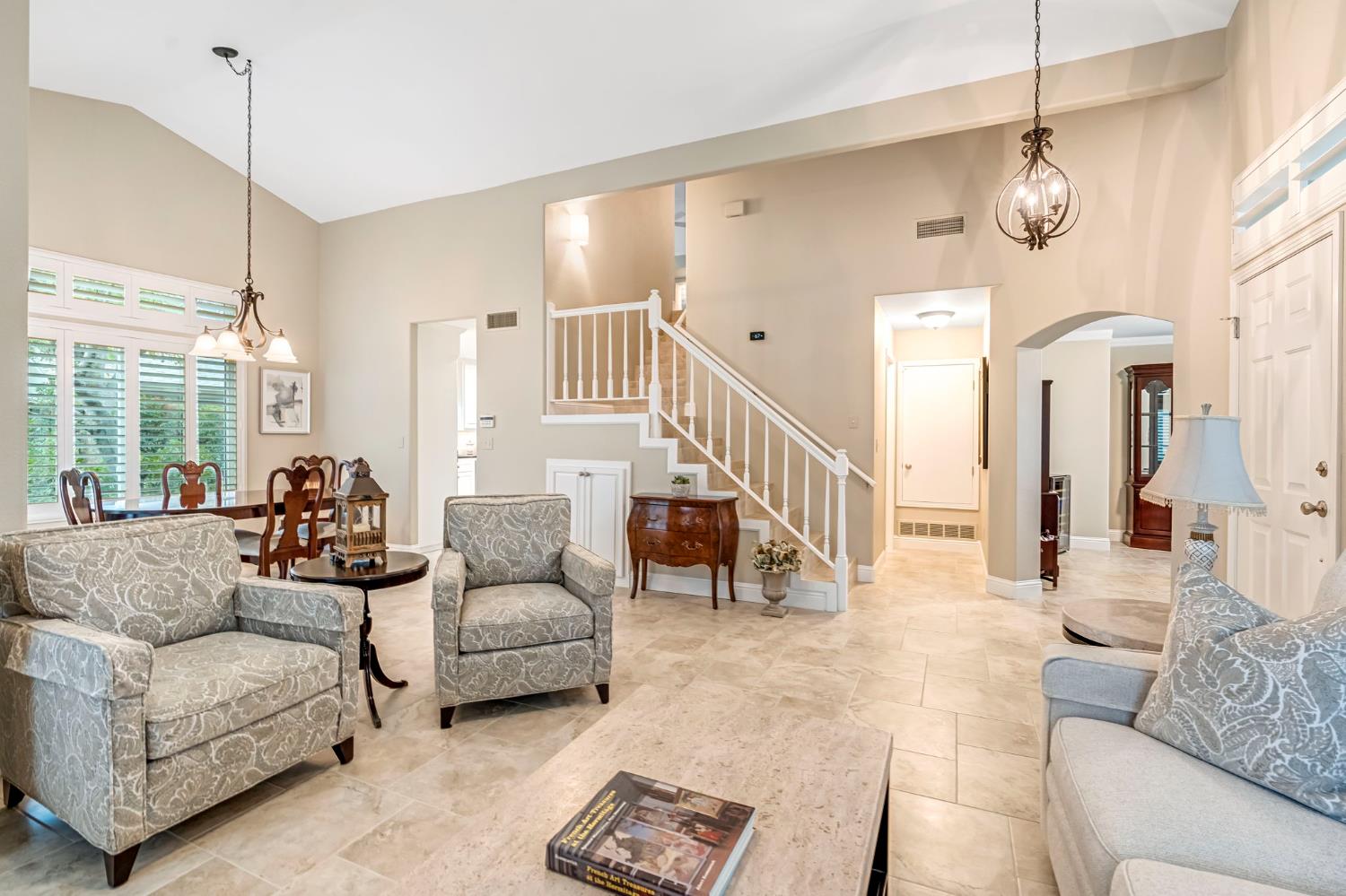 10619 N SEA SHELL, Fresno, CA 93730