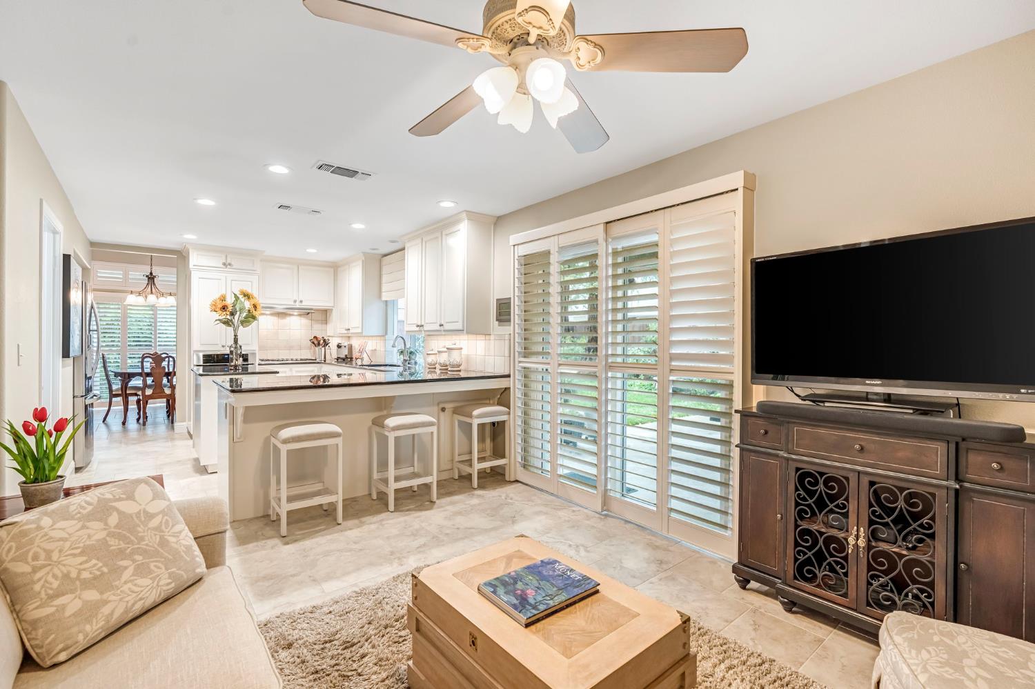 10619 N SEA SHELL, Fresno, CA 93730