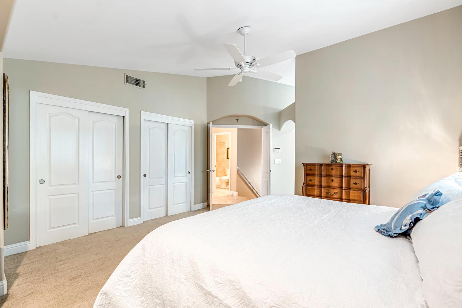 10619 N SEA SHELL, Fresno, CA 93730