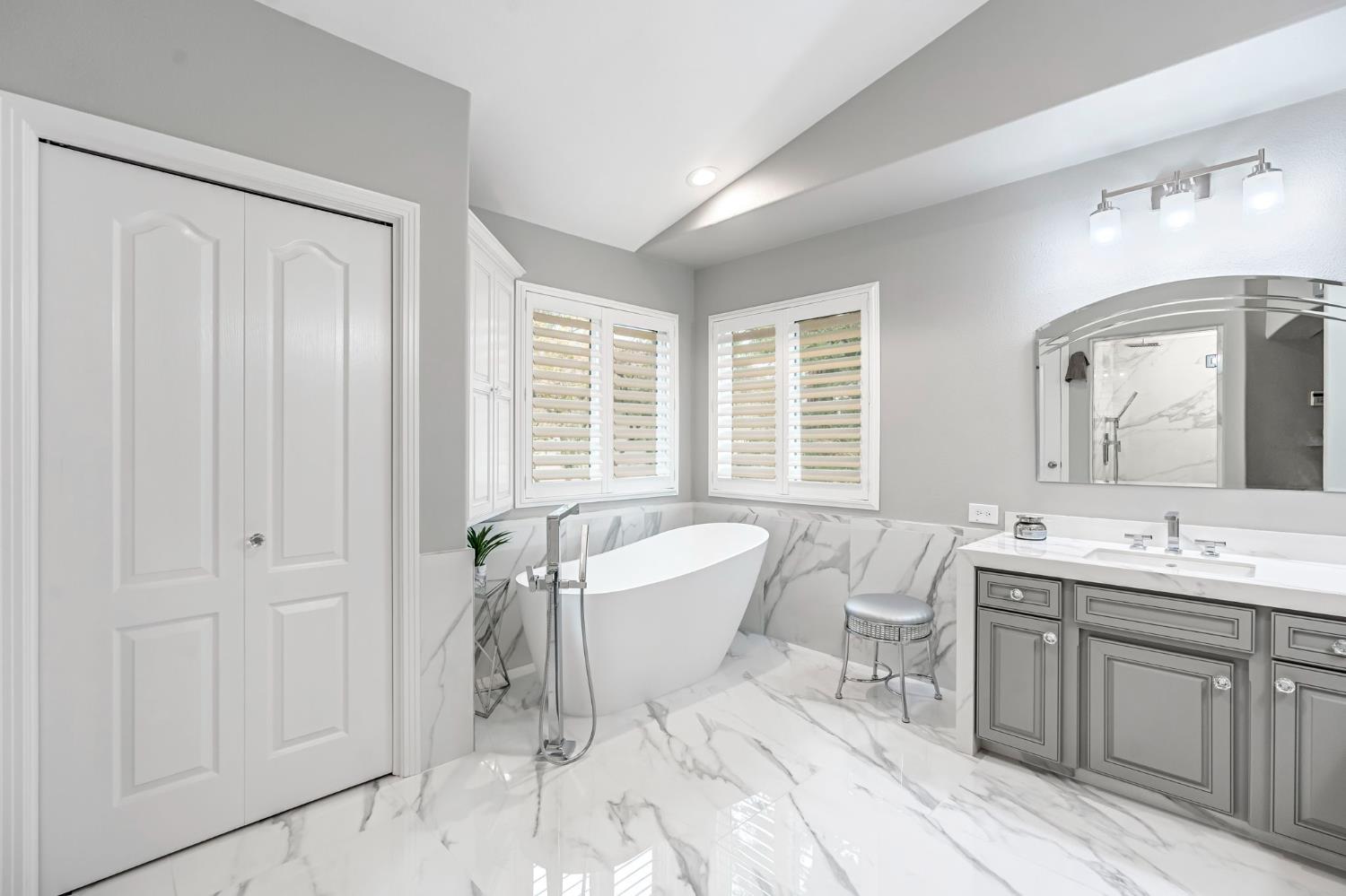 10619 N SEA SHELL, Fresno, CA 93730