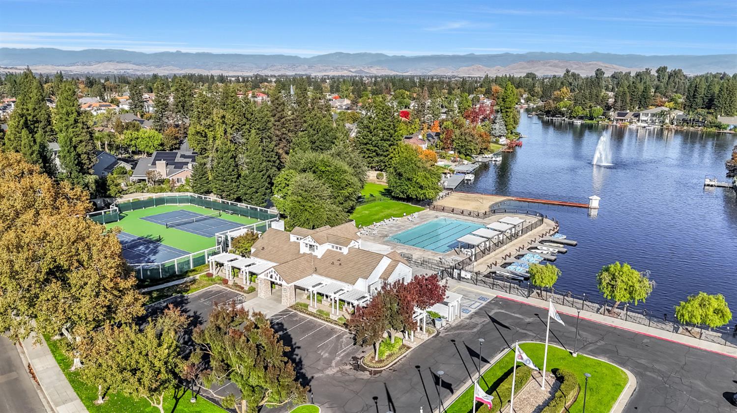 10619 N SEA SHELL, Fresno, CA 93730