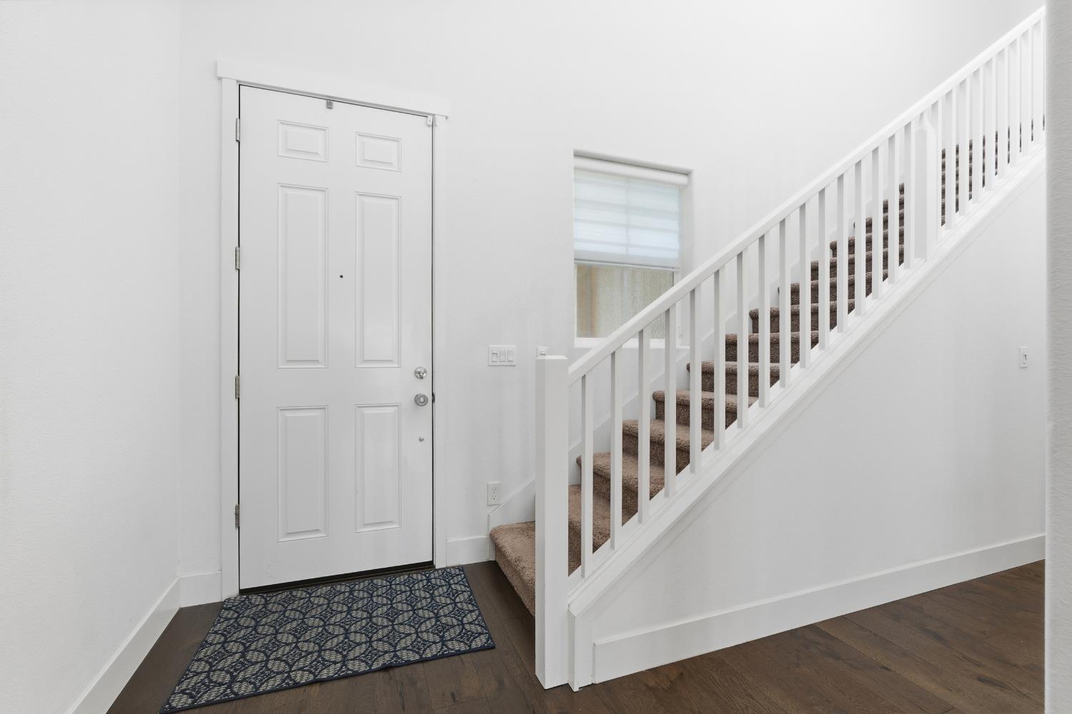 1323 N Traverse Ave, Clovis, CA 93619