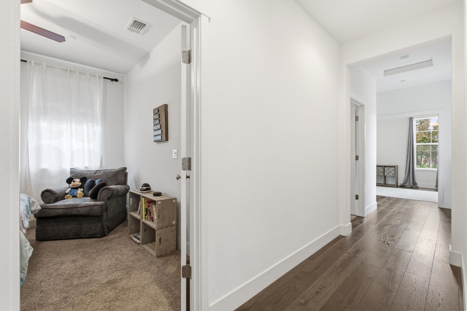 1323 N Traverse Ave, Clovis, CA 93619