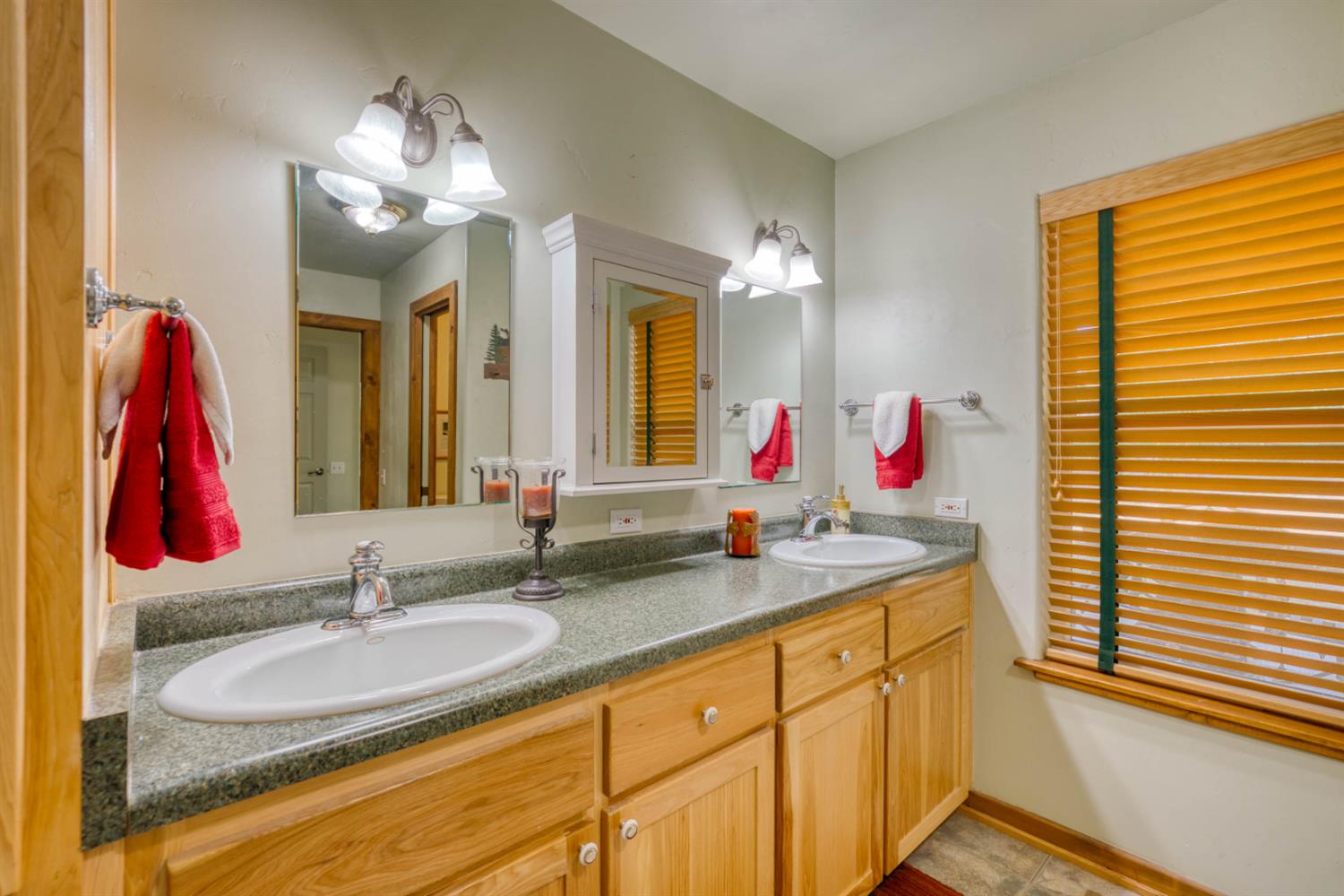 33855 Shaver Springs Rd, Auberry, CA 93602