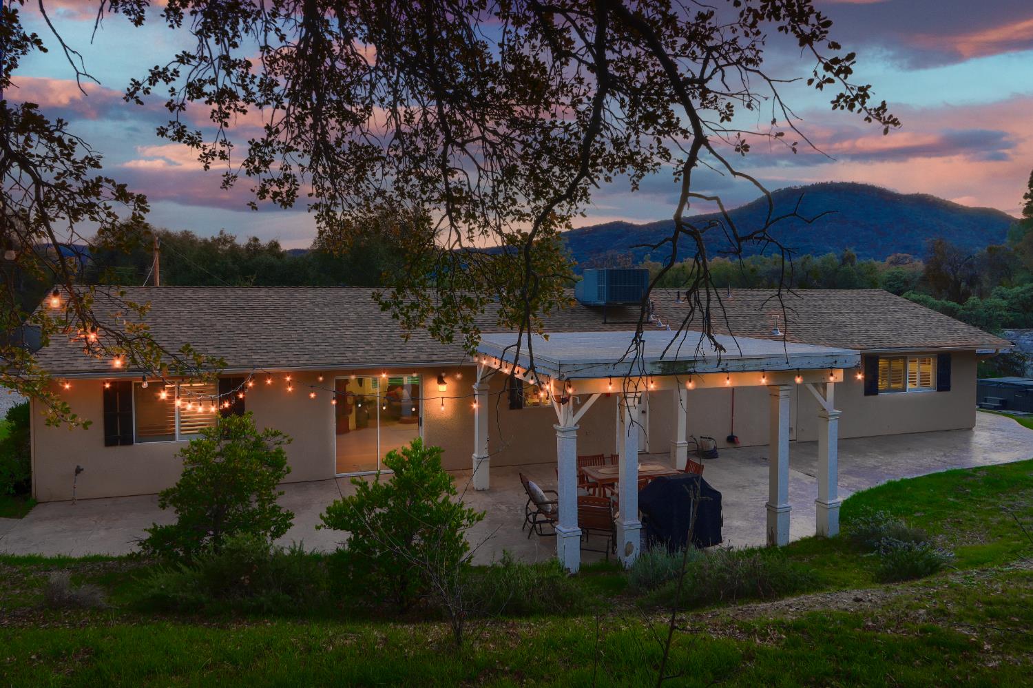 40740 Road 425A, Oakhurst, CA 93644