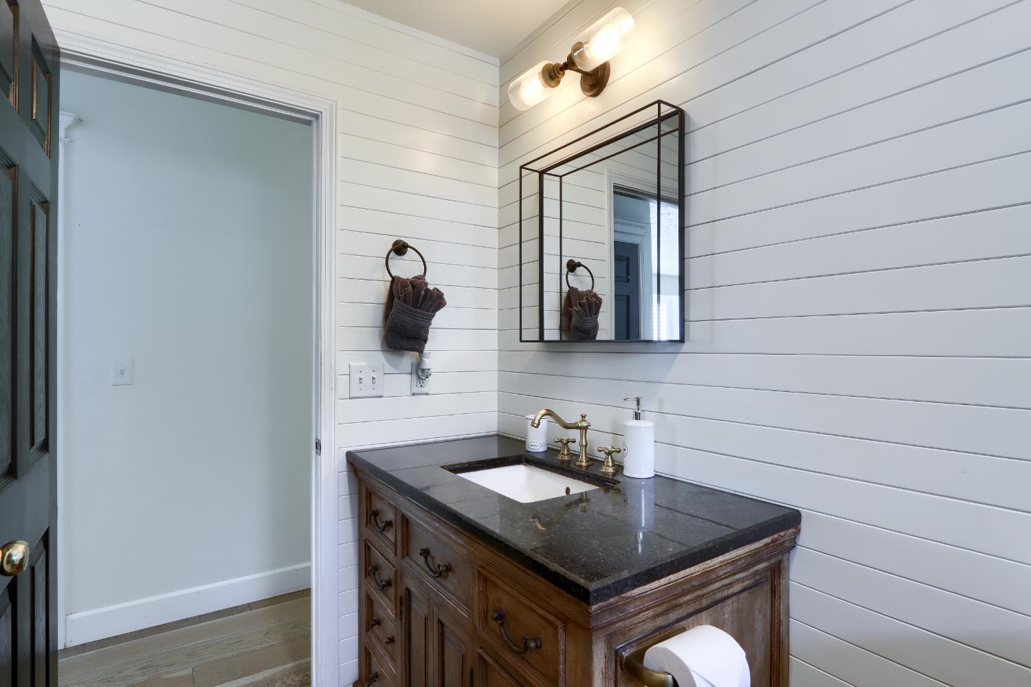 40740 Road 425A, Oakhurst, CA 93644