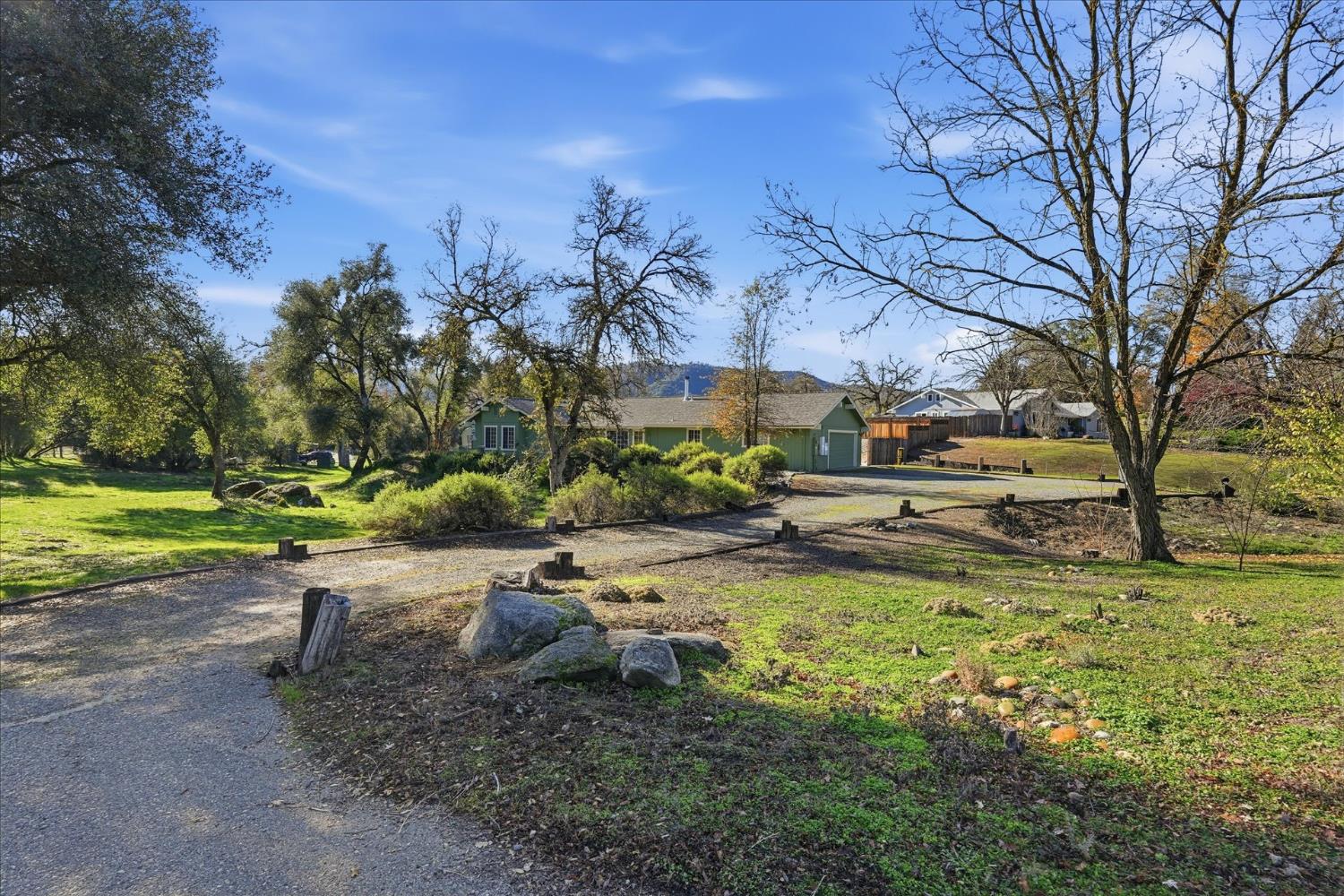 45464 Dillon Dr, Ahwahnee, CA 93601