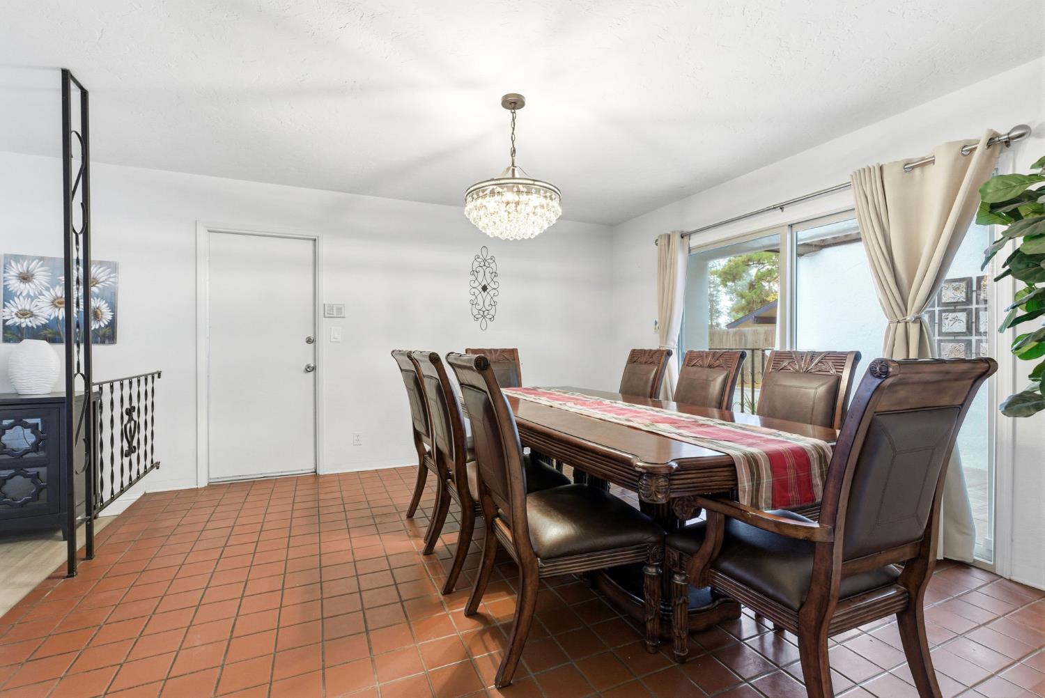 5101 N Pleasant Ave, Fresno, CA 93711