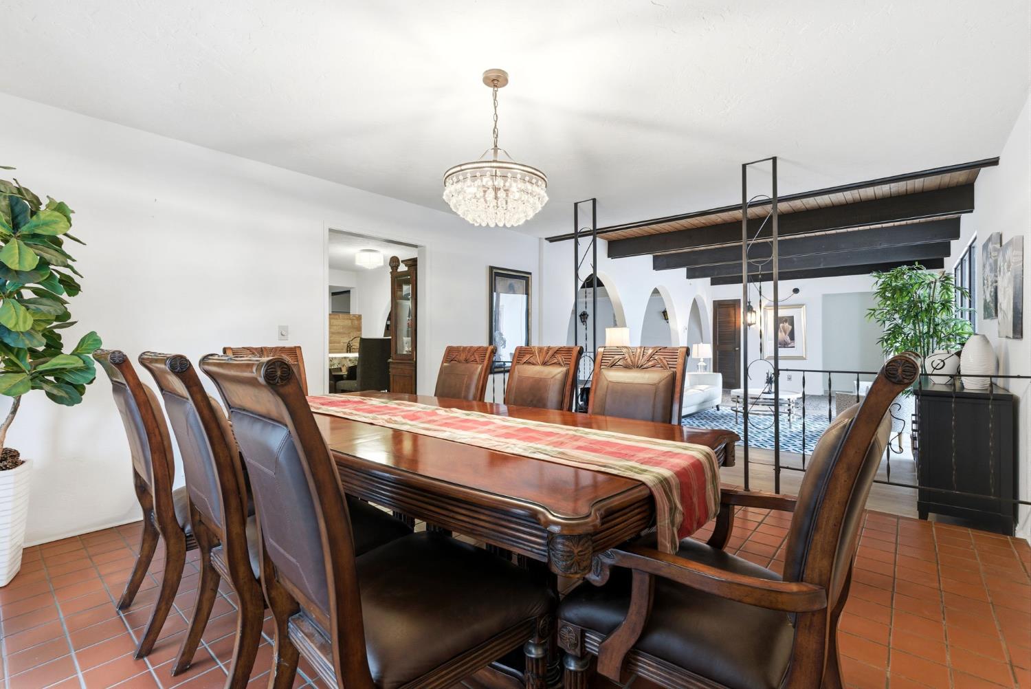 5101 N Pleasant Ave, Fresno, CA 93711