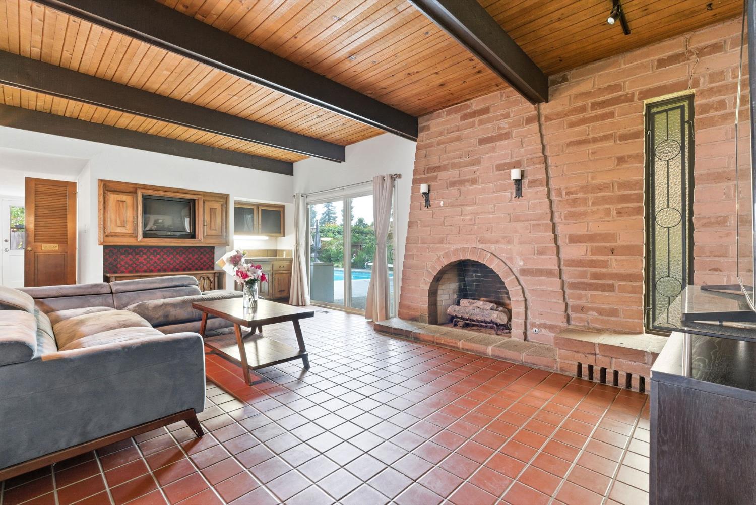 5101 N Pleasant Ave, Fresno, CA 93711