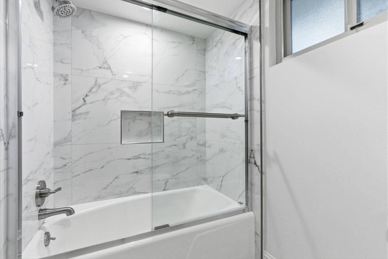 5101 N Pleasant Ave, Fresno, CA 93711