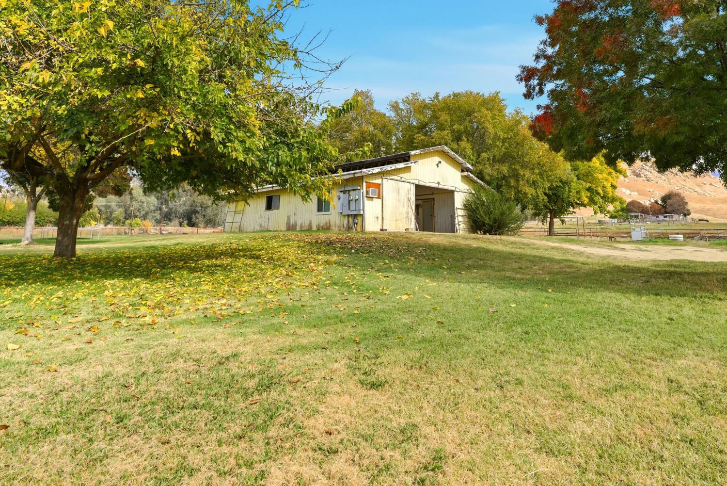 32272 Avenue 176 B&C, Springville, CA 93265