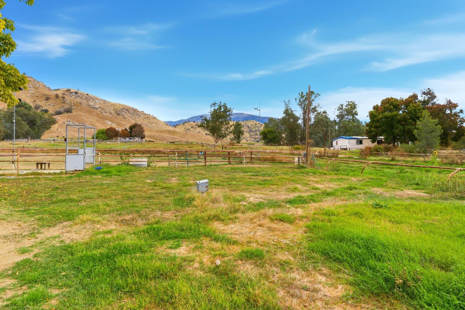 32272 Avenue 176 B&C, Springville, CA 93265