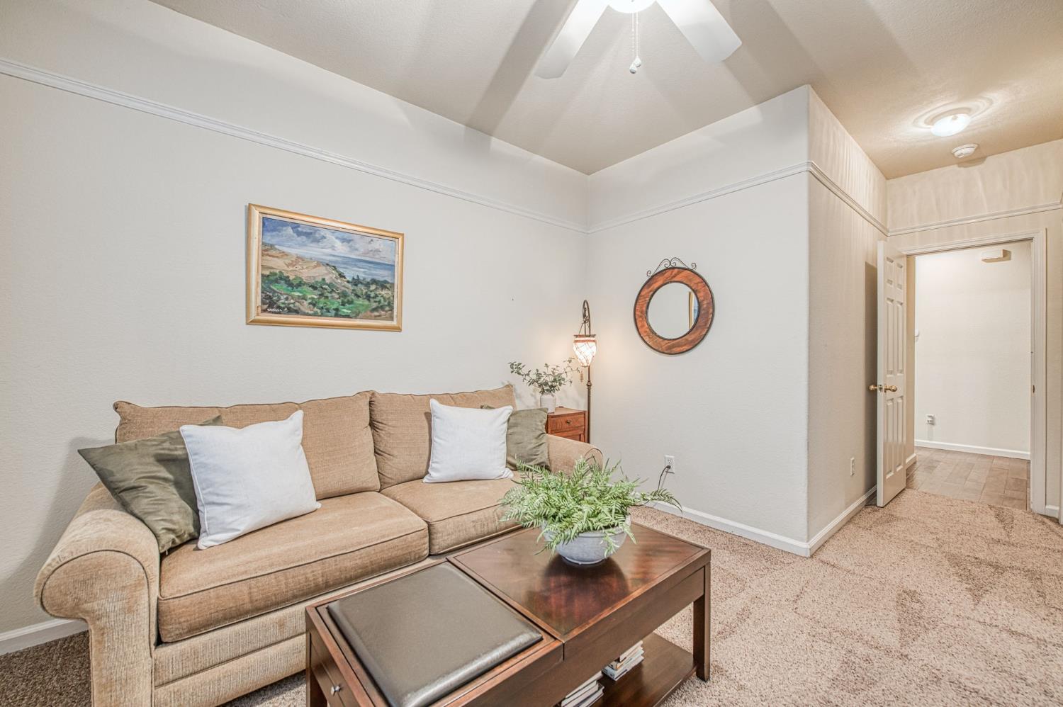 2741 Buckingham Ave, Clovis, CA 93611