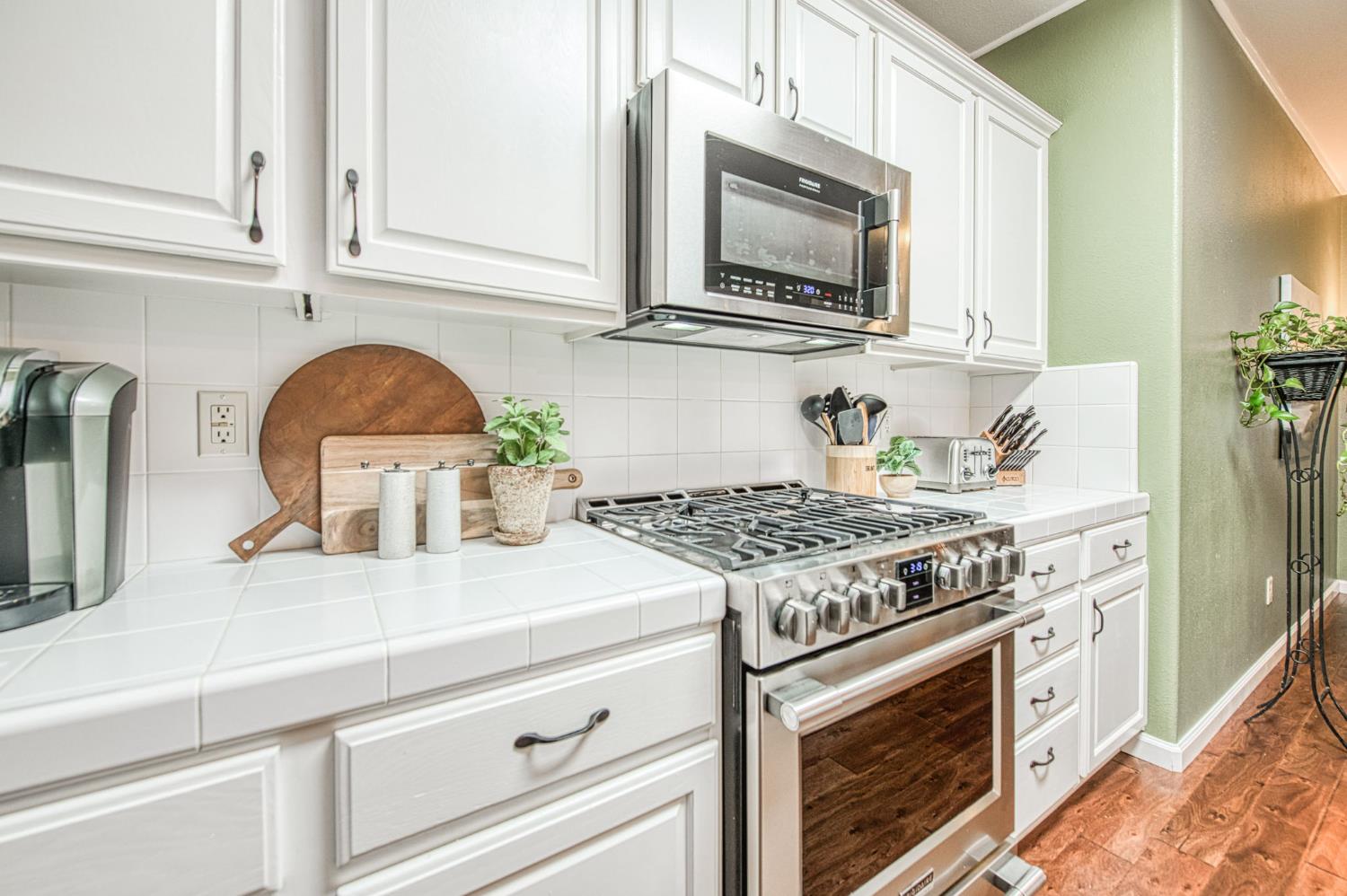 2741 Buckingham Ave, Clovis, CA 93611