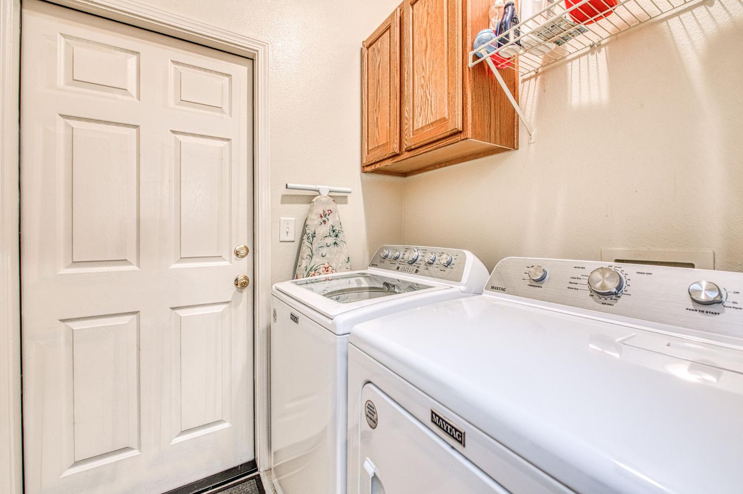 2741 Buckingham Ave, Clovis, CA 93611