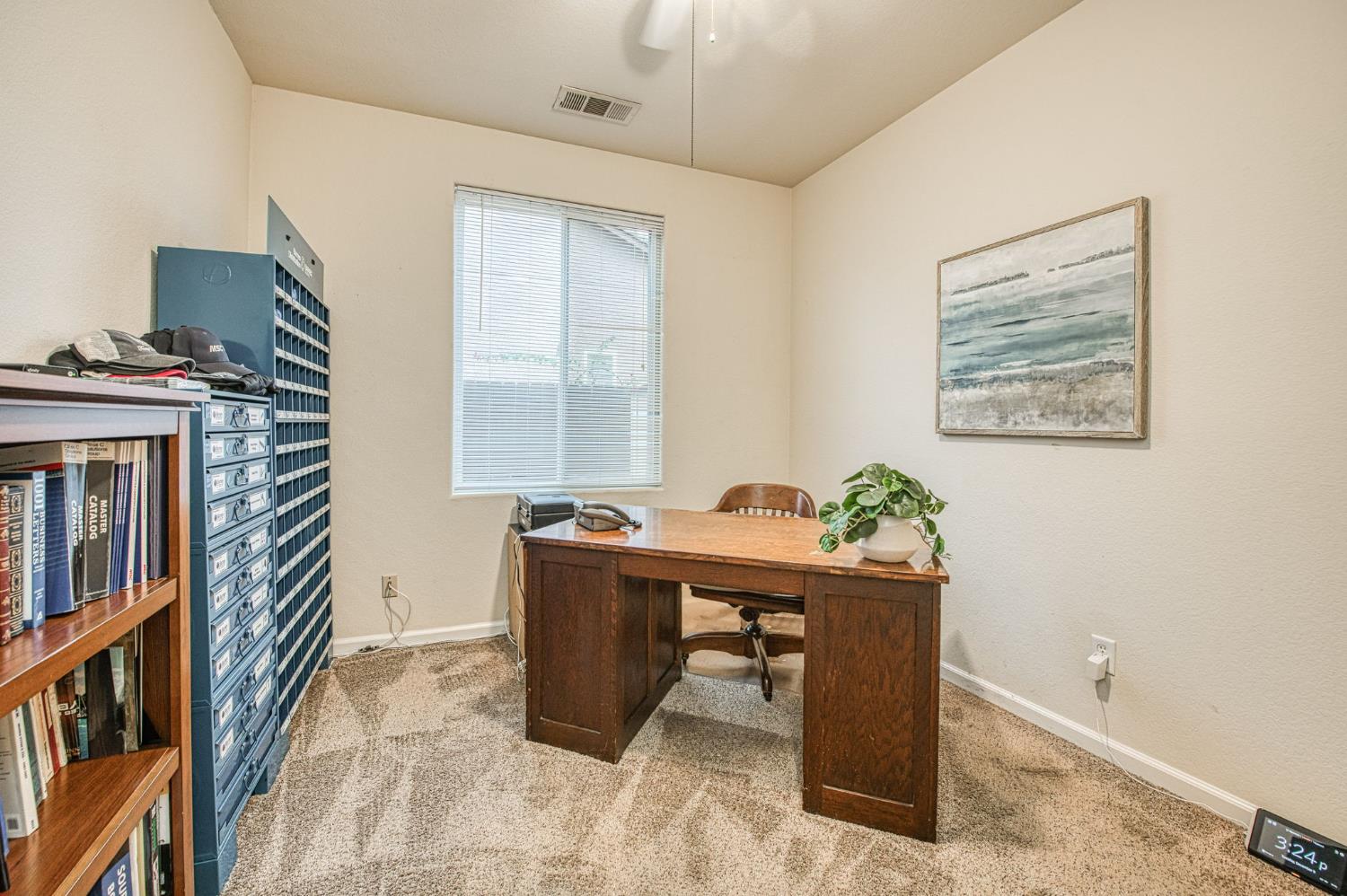 2741 Buckingham Ave, Clovis, CA 93611