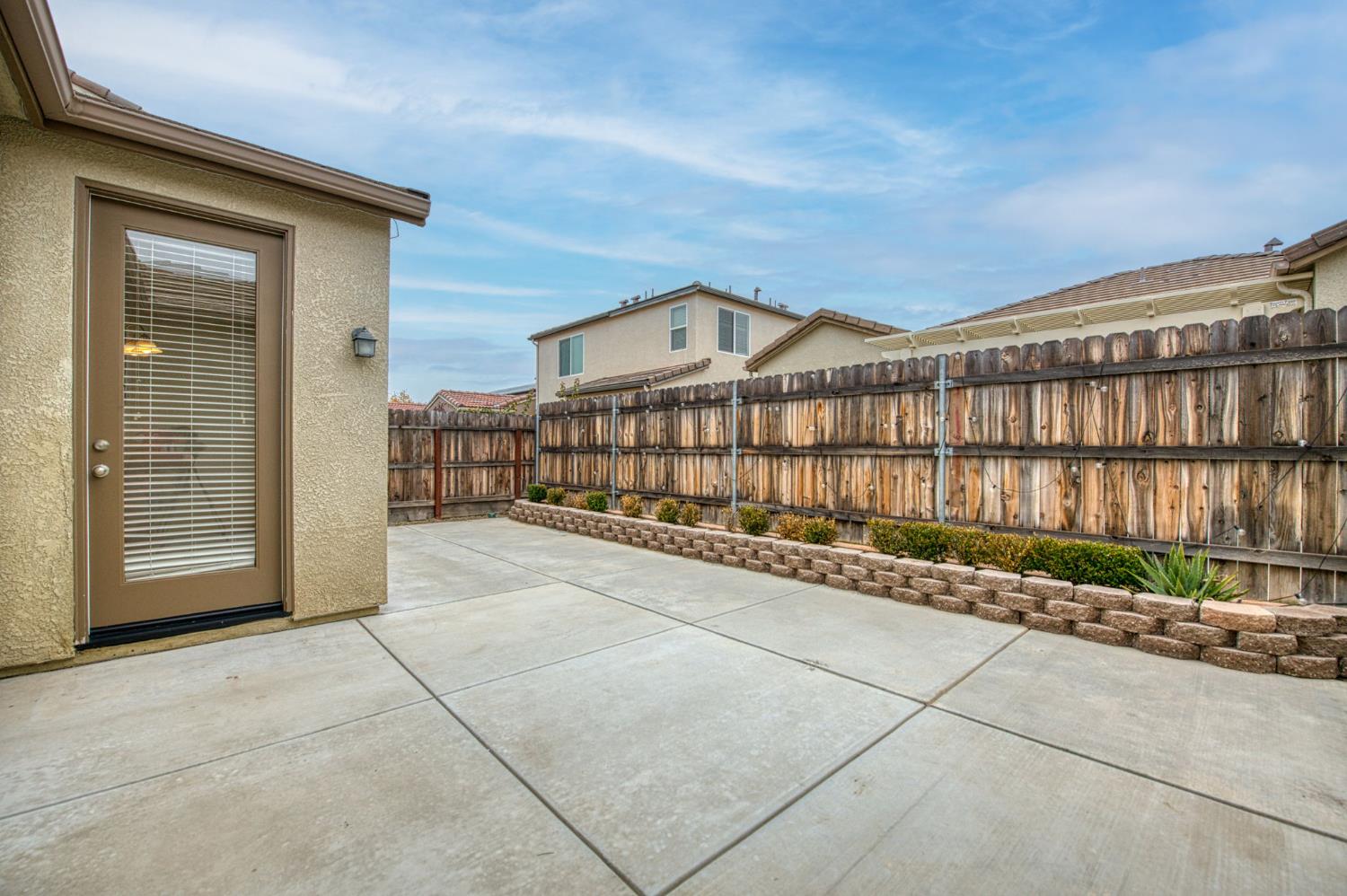 2143 Lombard Ln, Clovis, CA 93619