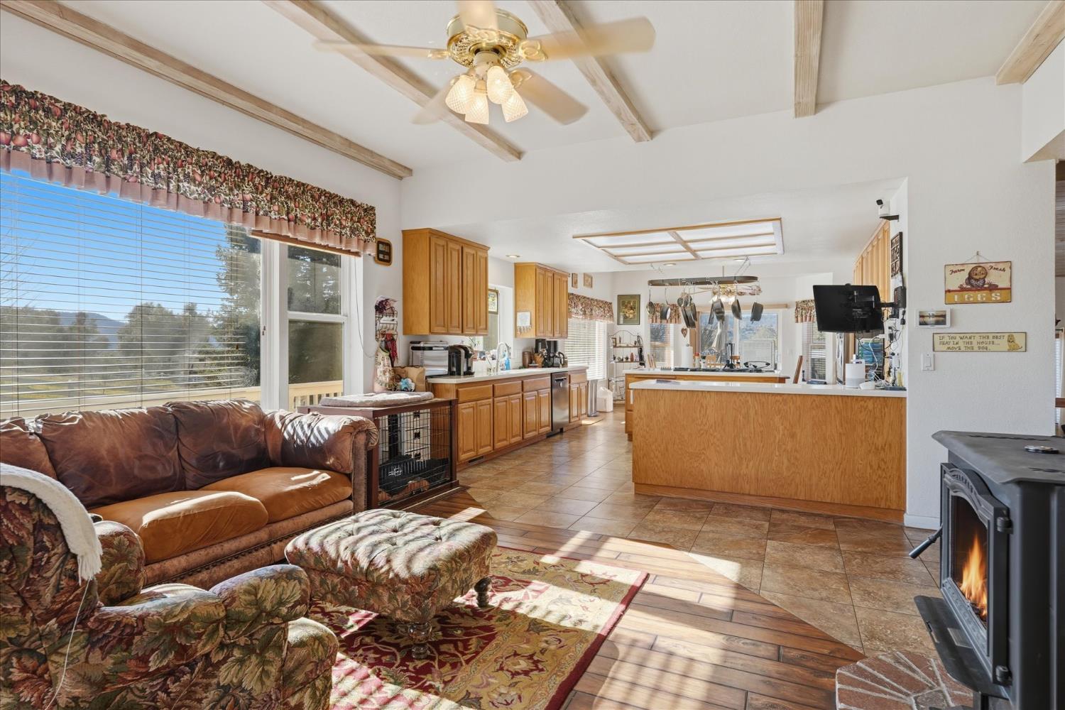 43319 Leach Rd, Ahwahnee, CA 93601