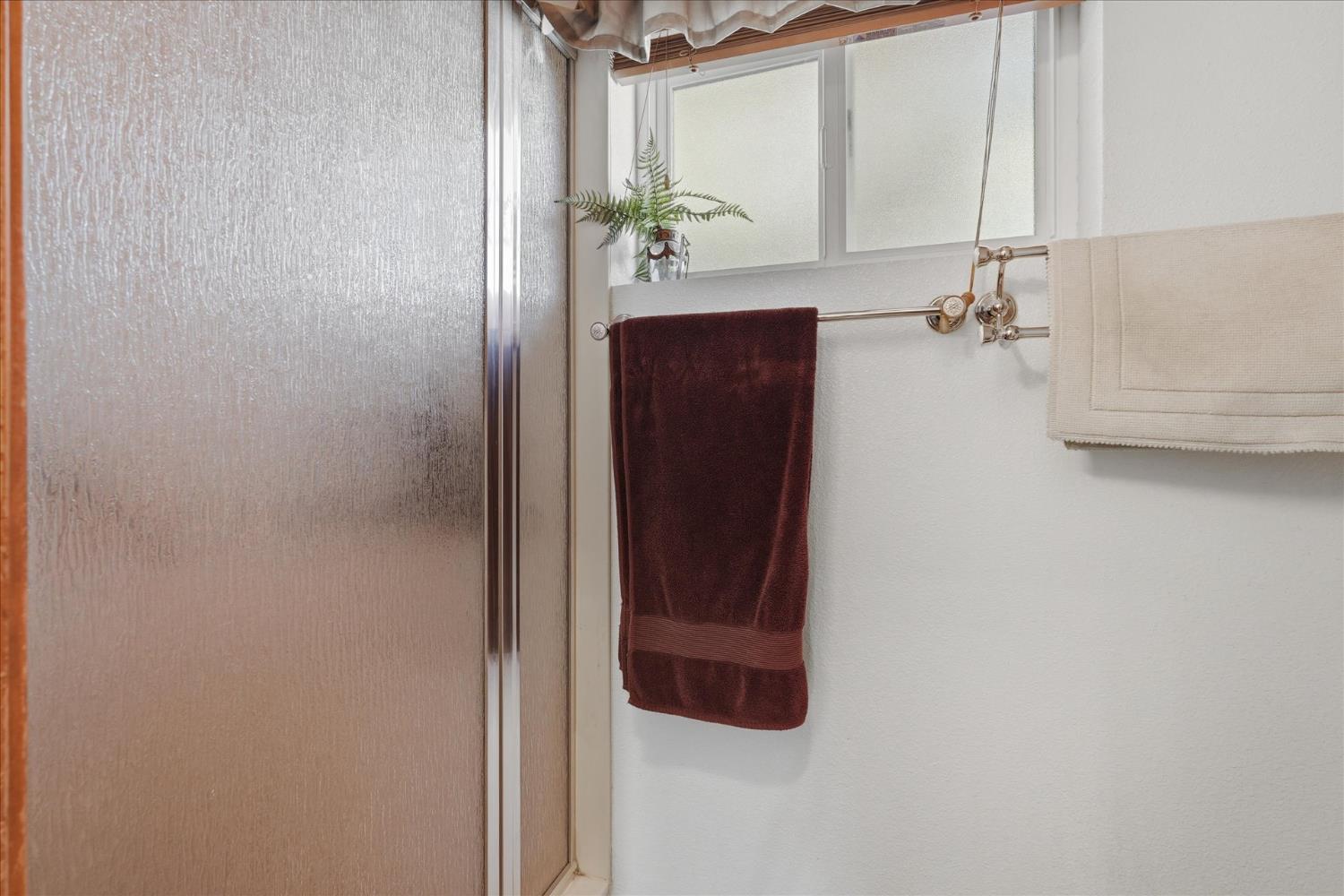 43319 Leach Rd, Ahwahnee, CA 93601