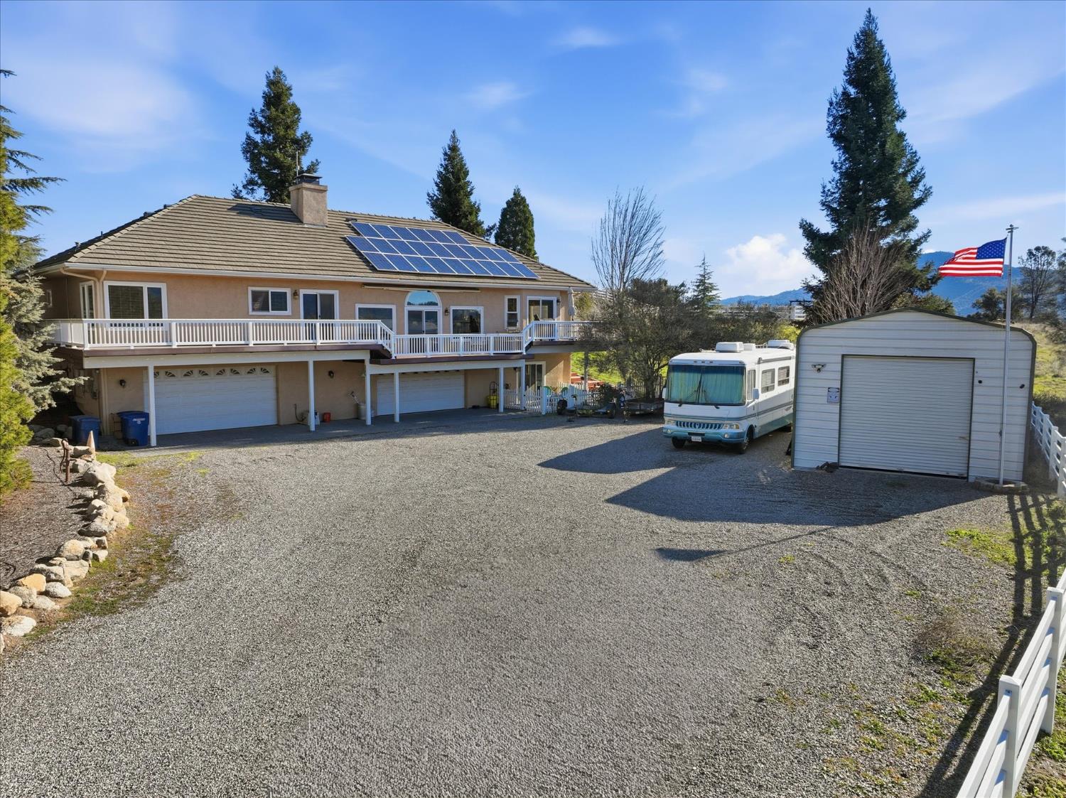 43319 Leach Rd, Ahwahnee, CA 93601