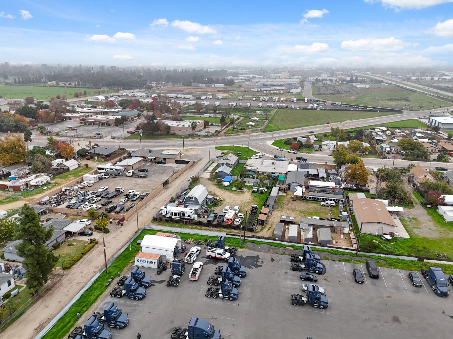 208 S Hughes Ave, Fresno, CA 93706