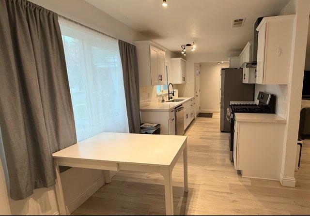 2902 N 4Th St, Fresno, CA 93703