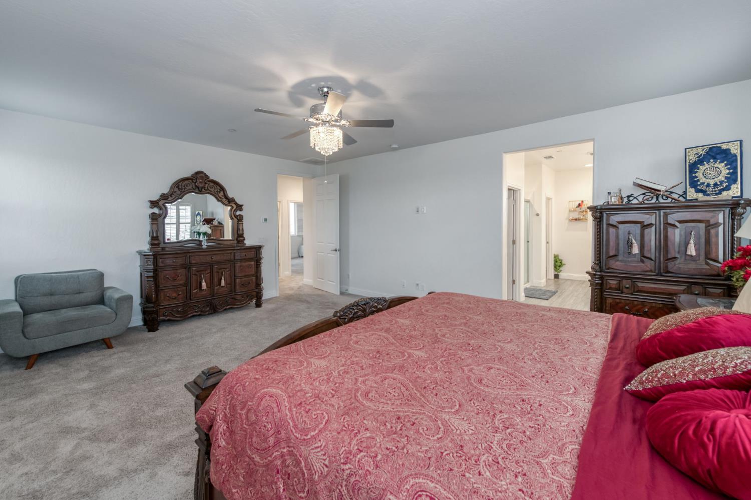 763 Howard St, Kingsburg, CA 93631