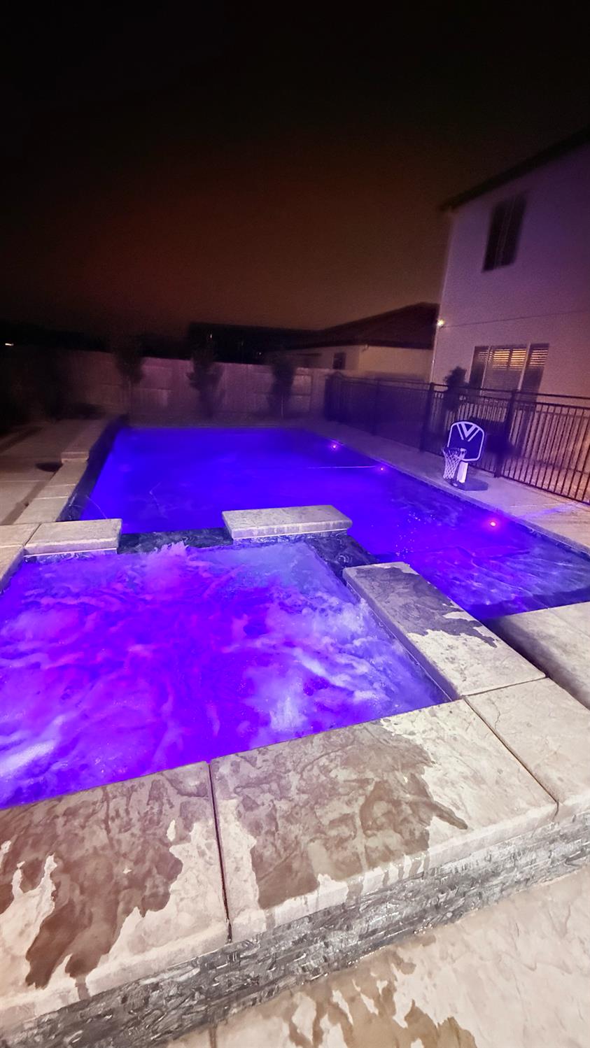 763 Howard St, Kingsburg, CA 93631