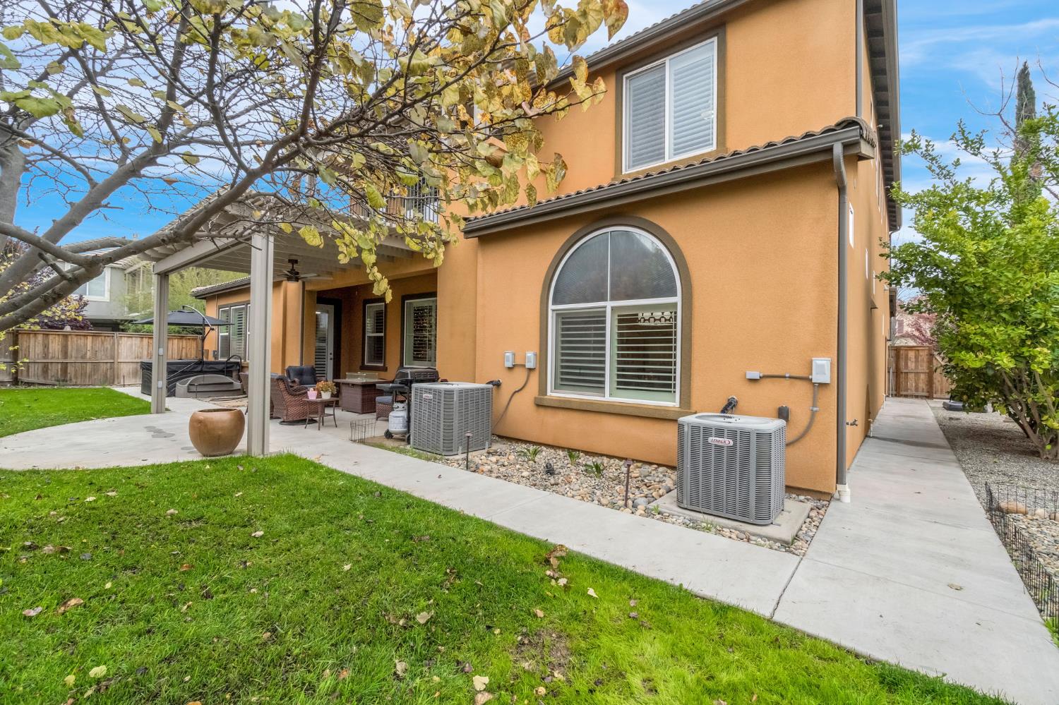 4199 N Quail Xing, Clovis, CA 93619