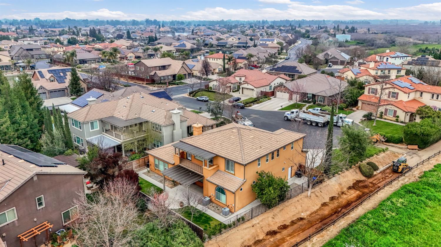 4199 N Quail Xing, Clovis, CA 93619