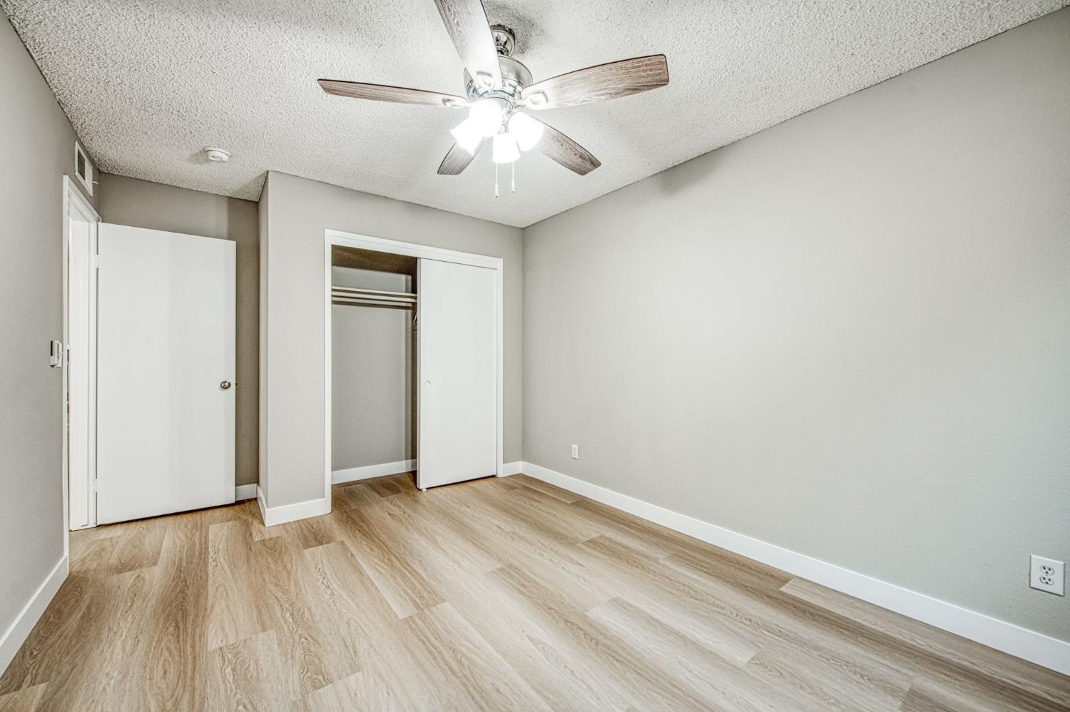 6377 N Genoa Ave, Fresno, CA 93722