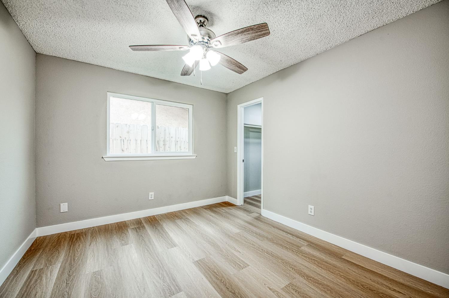 6377 N Genoa Ave, Fresno, CA 93722