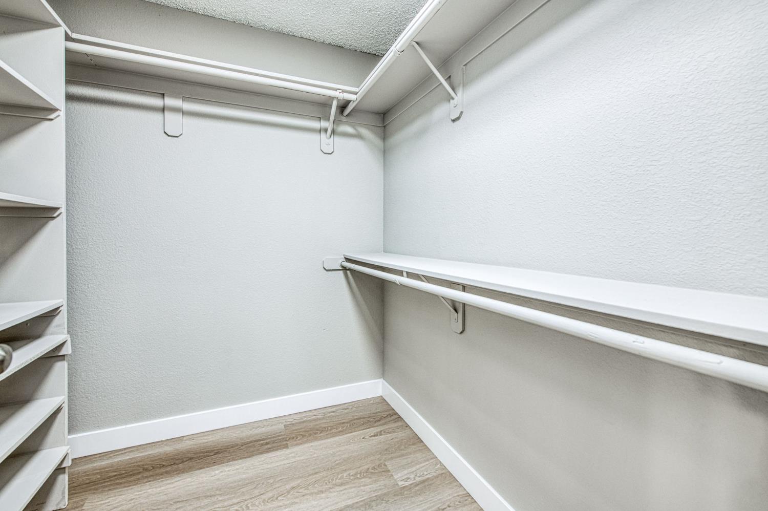 6377 N Genoa Ave, Fresno, CA 93722