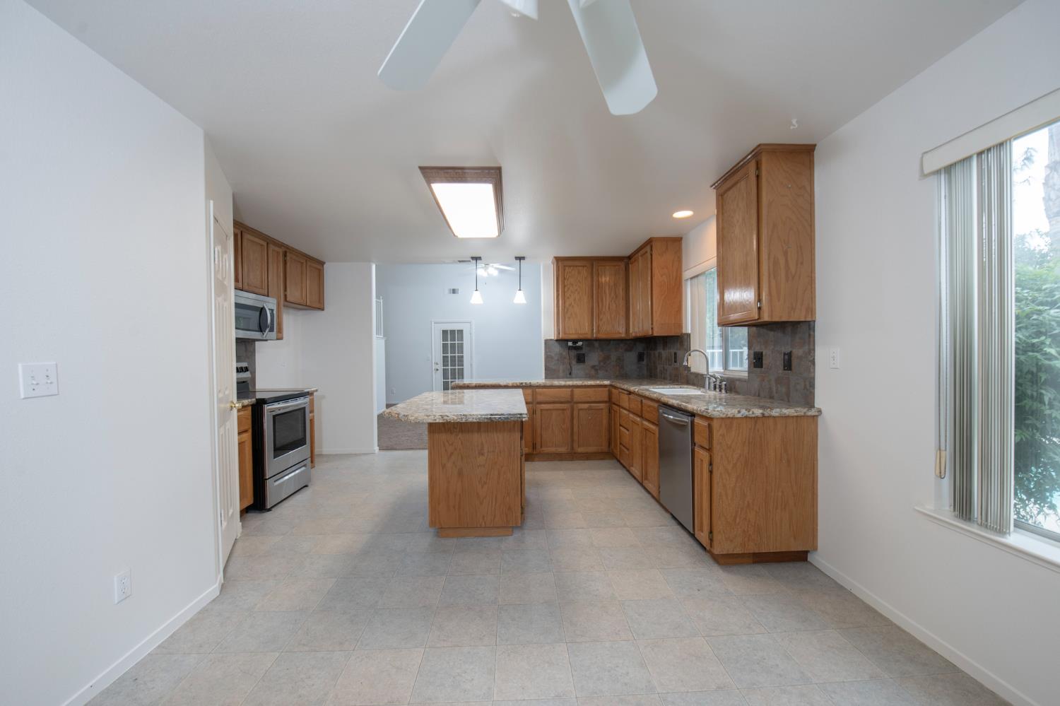 5314 W Ramona Ave, Fresno, CA 93722