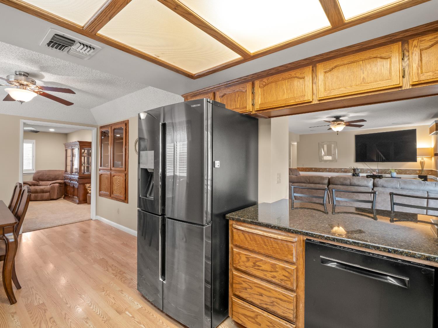 9322 N Jackson Ave, Fresno, CA 93720