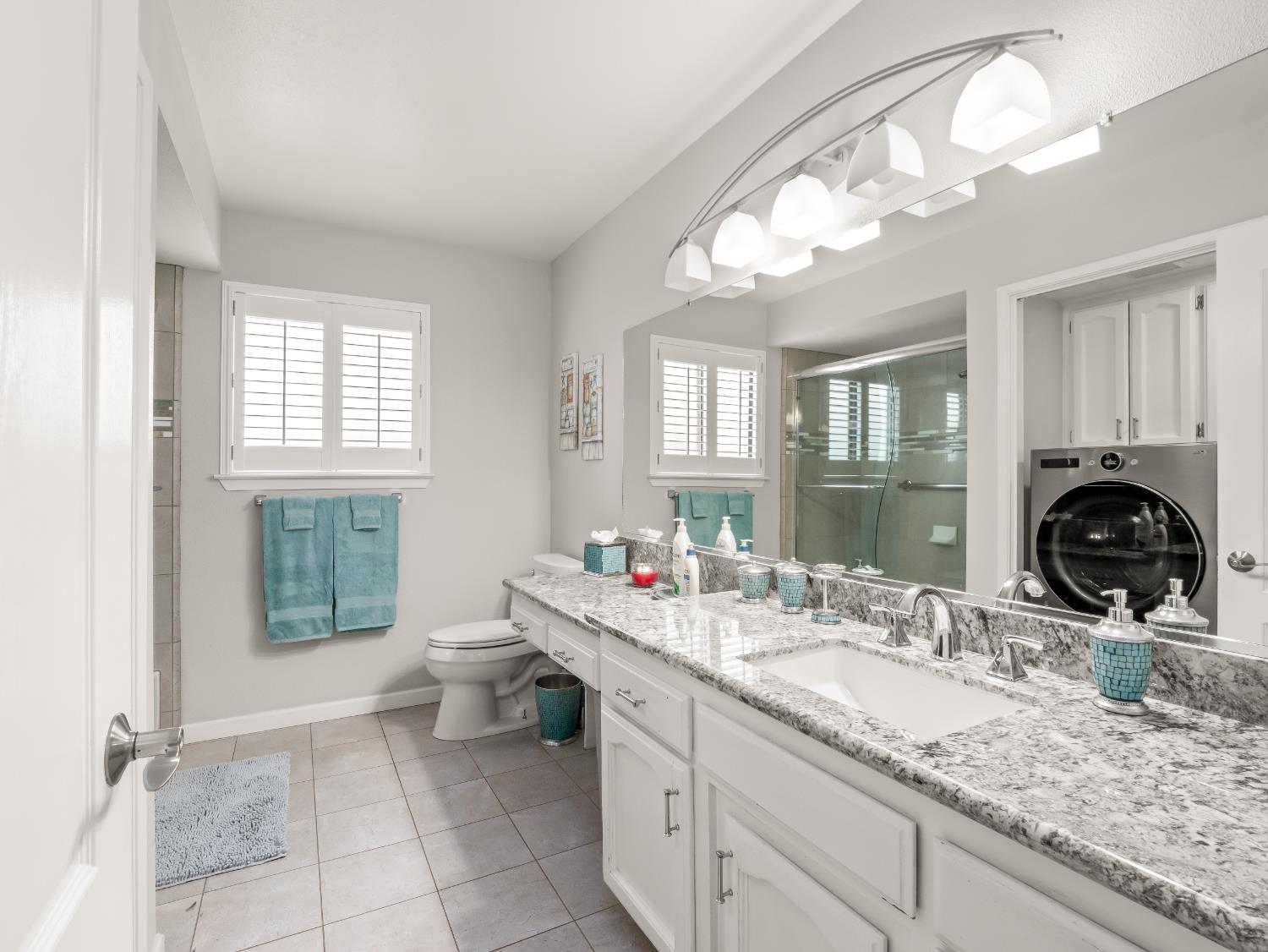 9322 N Jackson Ave, Fresno, CA 93720