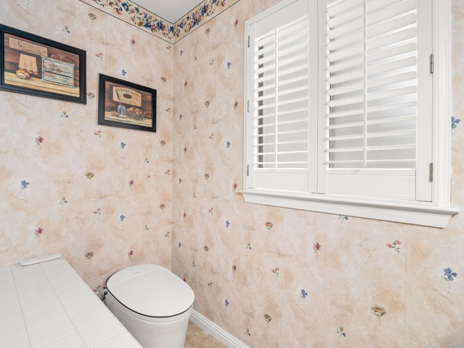 9322 N Jackson Ave, Fresno, CA 93720