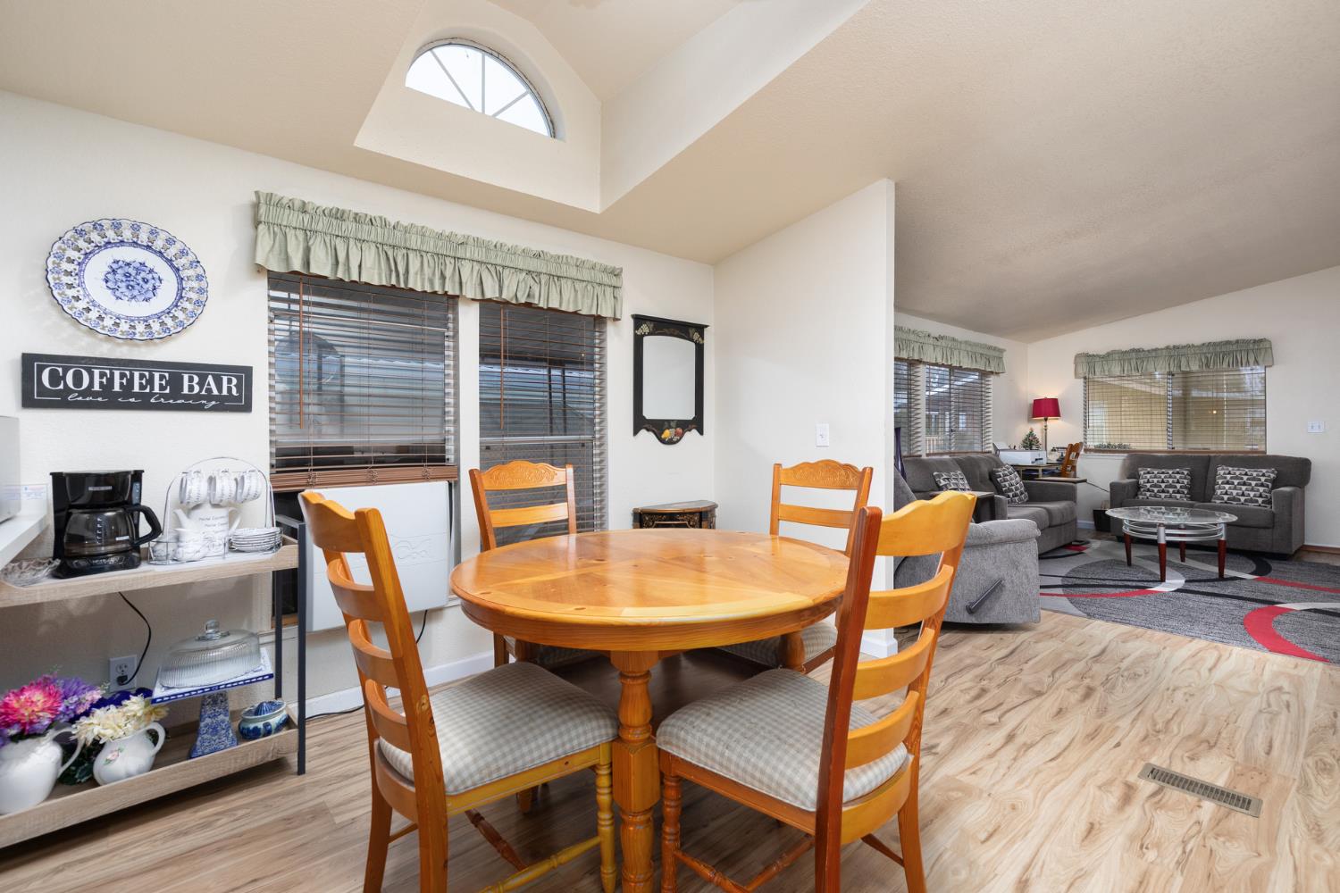 336 E Alluvial Ave #310, Fresno, CA 93720