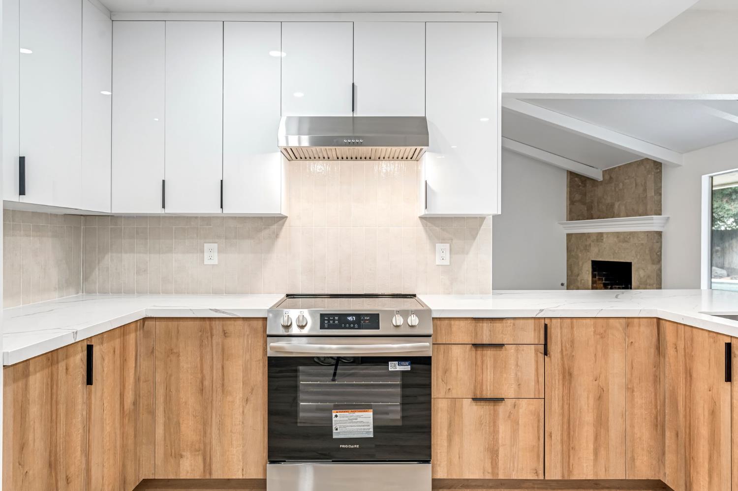 2740 W San Madele Ave, Fresno, CA 93711