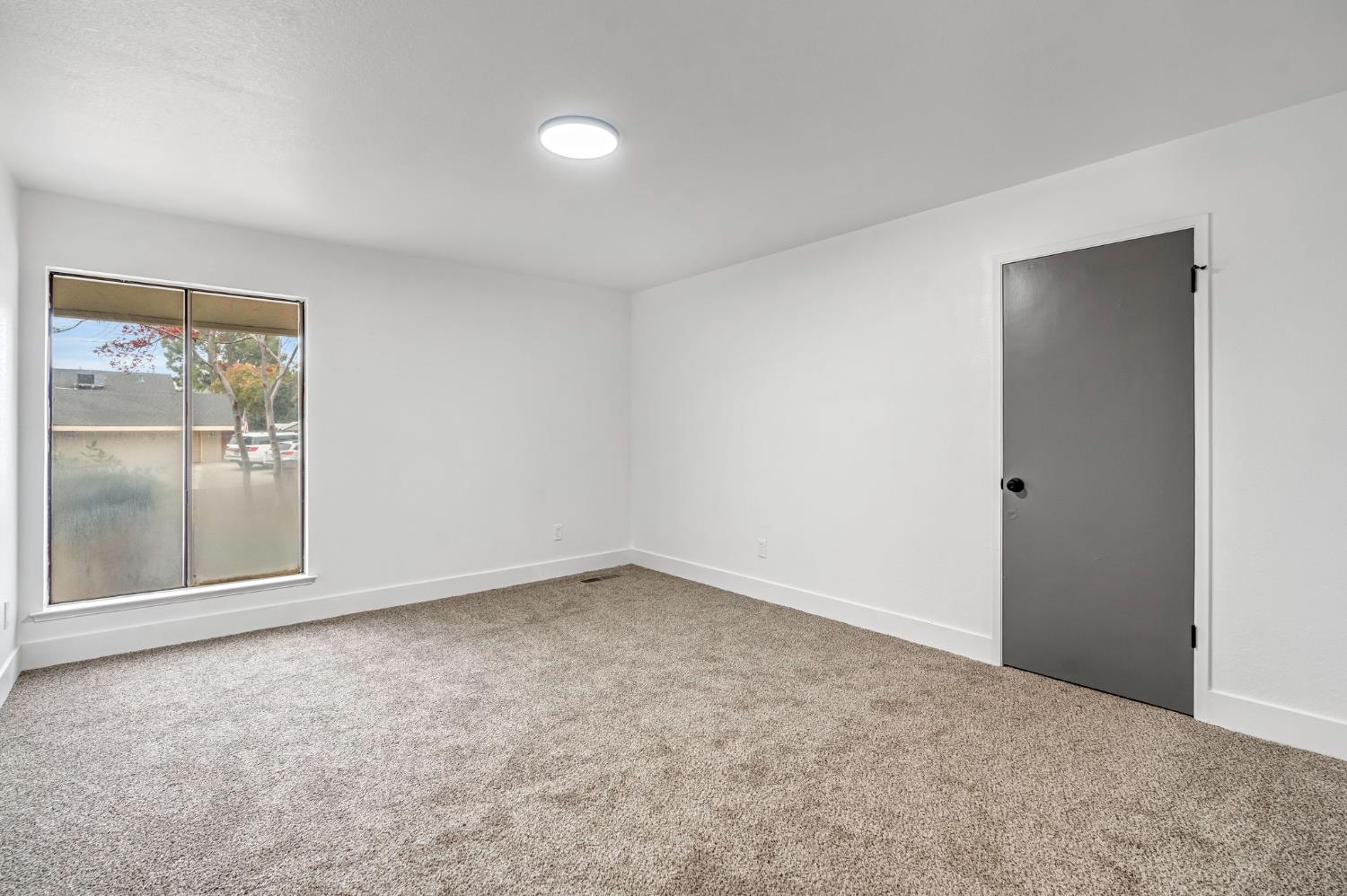 2740 W San Madele Ave, Fresno, CA 93711