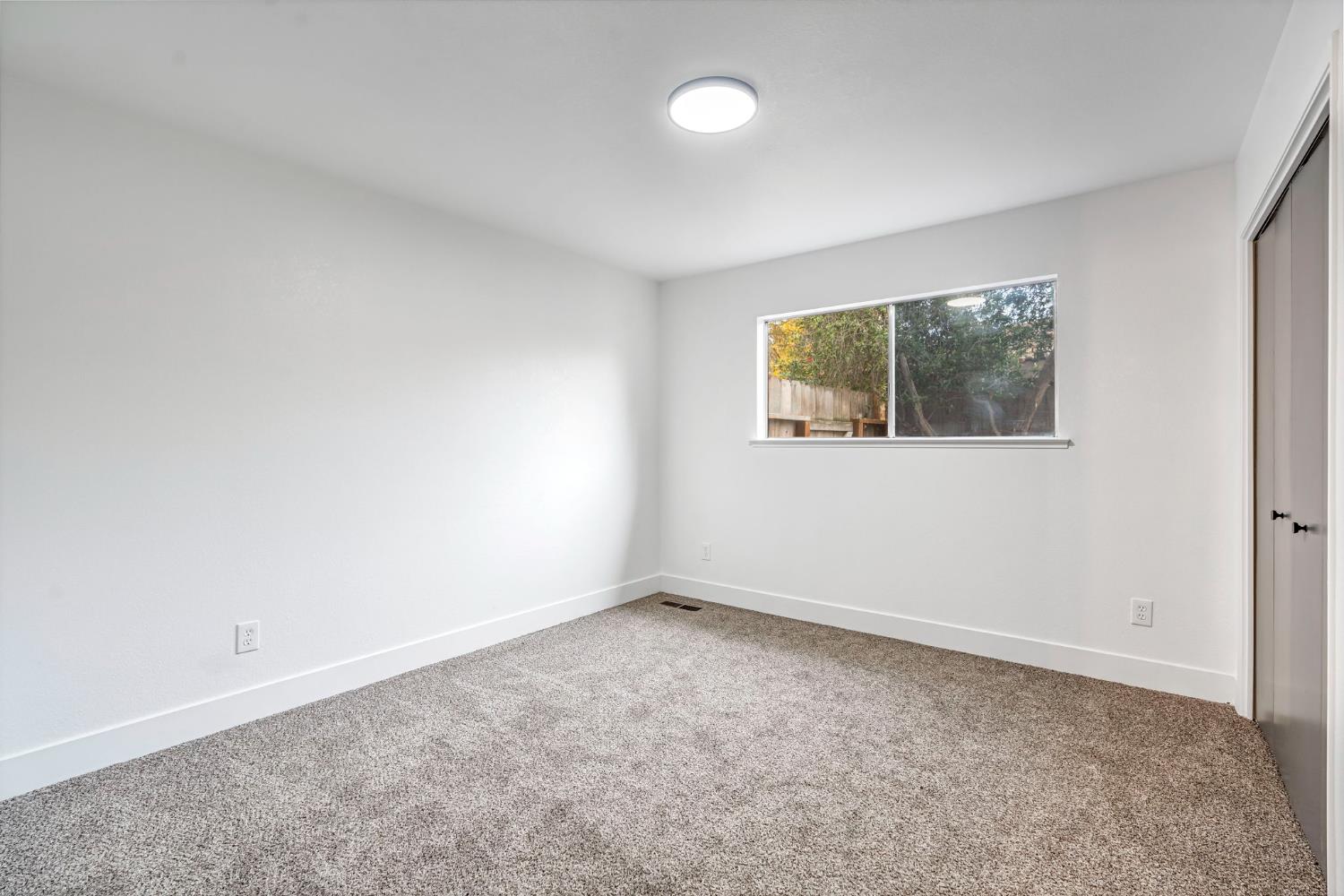 2740 W San Madele Ave, Fresno, CA 93711