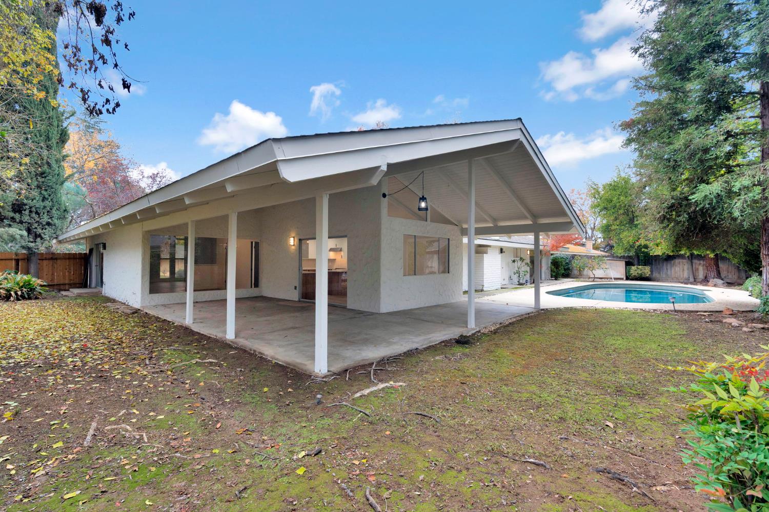 2740 W San Madele Ave, Fresno, CA 93711