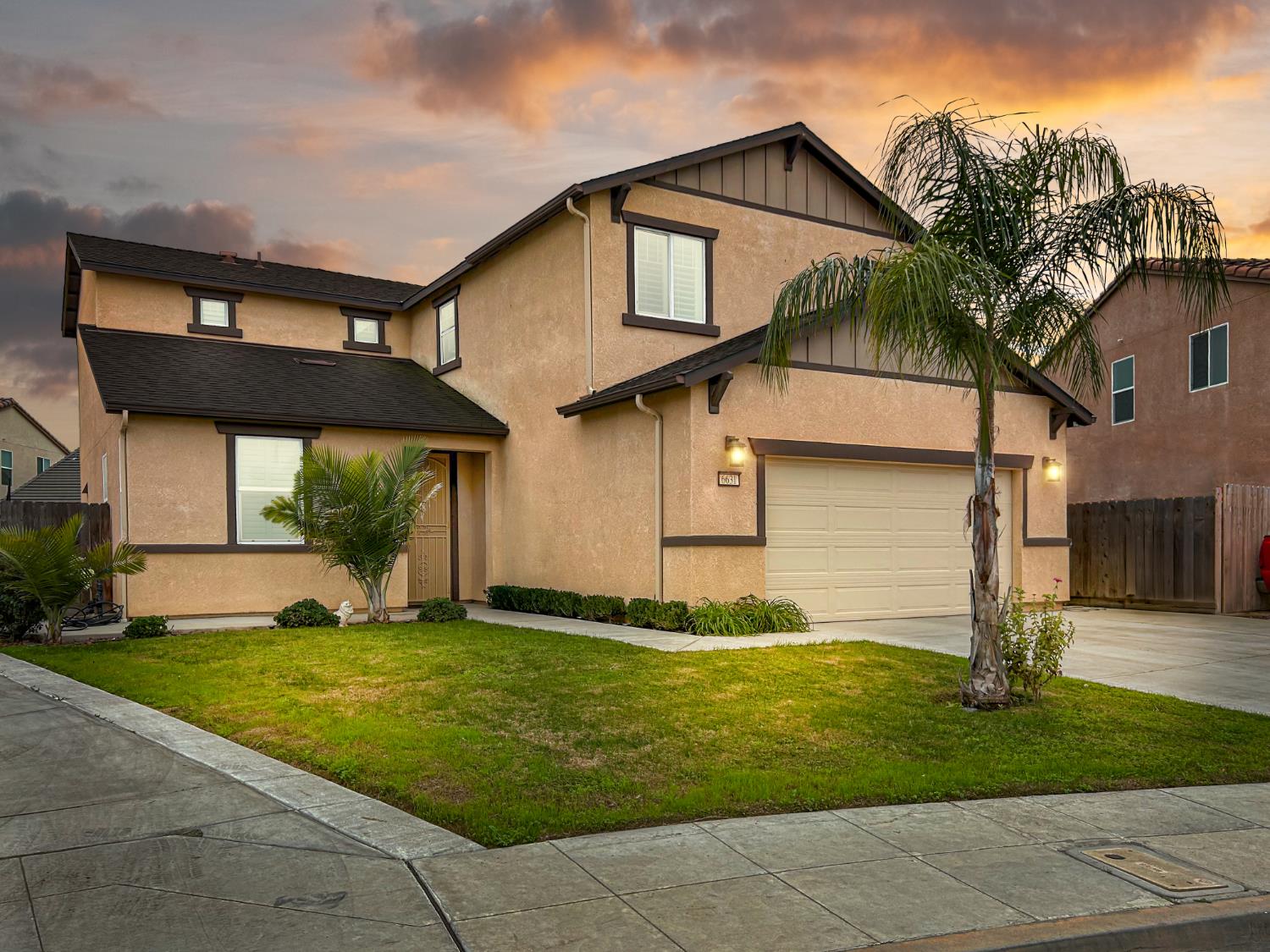 6631 W Fallon Ave, Fresno, CA 93722