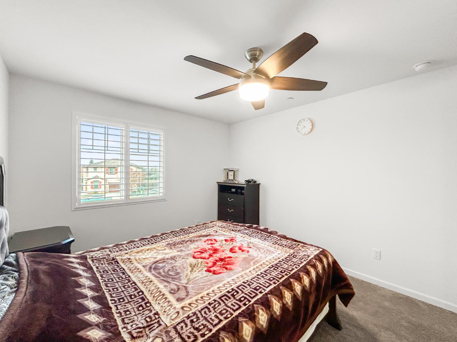 6631 W Fallon Ave, Fresno, CA 93722