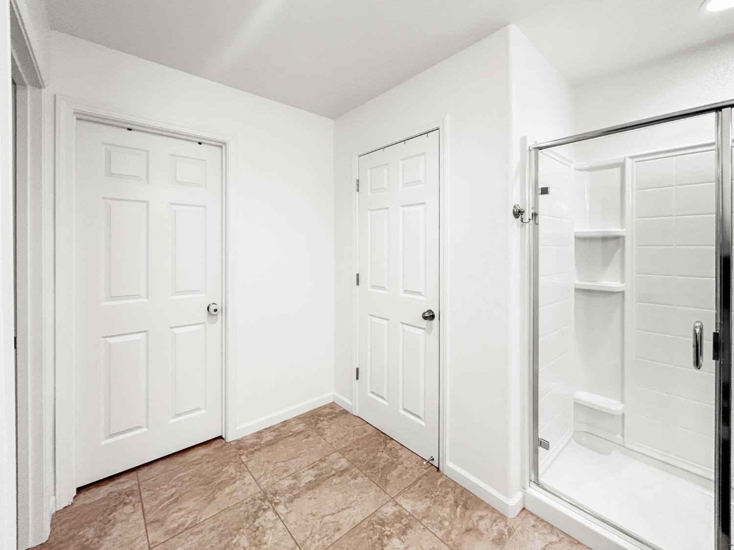 6631 W Fallon Ave, Fresno, CA 93722