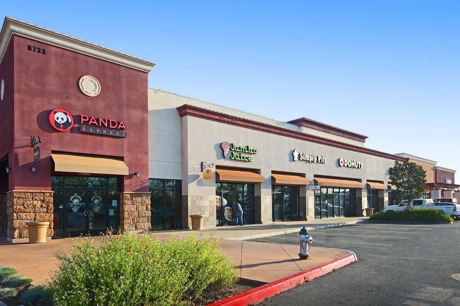 6631 W Fallon Ave, Fresno, CA 93722