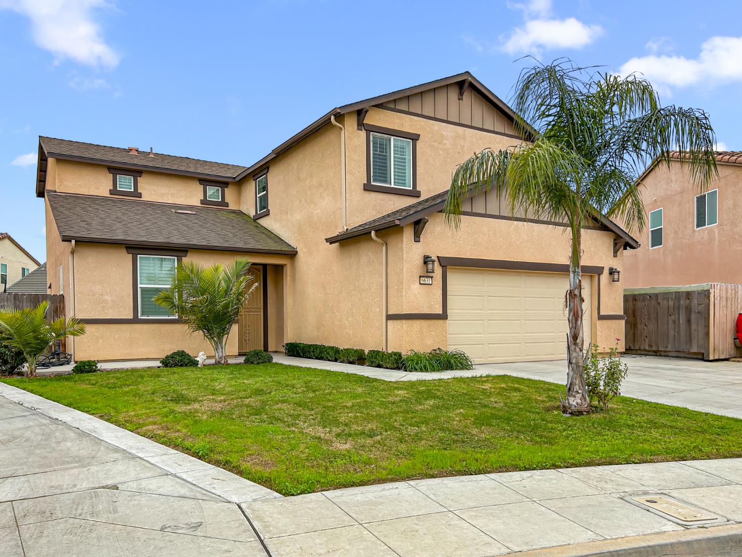 6631 W Fallon Ave, Fresno, CA 93722