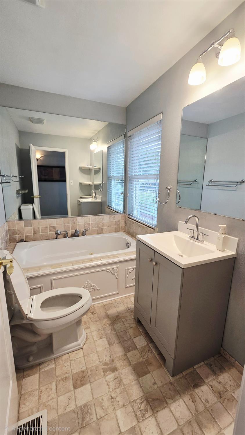 112 E Oleander Ave, Fresno, CA 93706